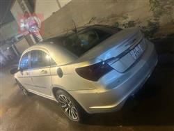 کرایسلەر 200